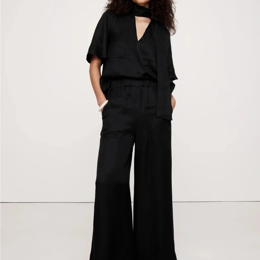 Banana Republic High-Rise Wide-Leg Linen Blend Pull On pant | Size Medium |